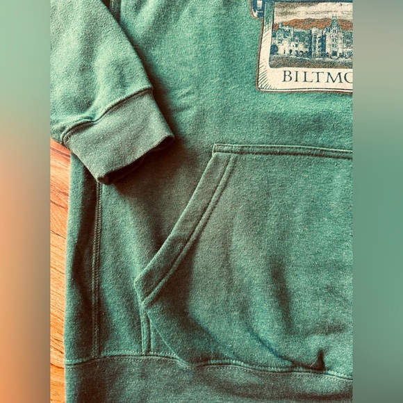 Biltmore Estates Women’s Photo/Camera Hoodie. Size Medium - Picture 5 of 5